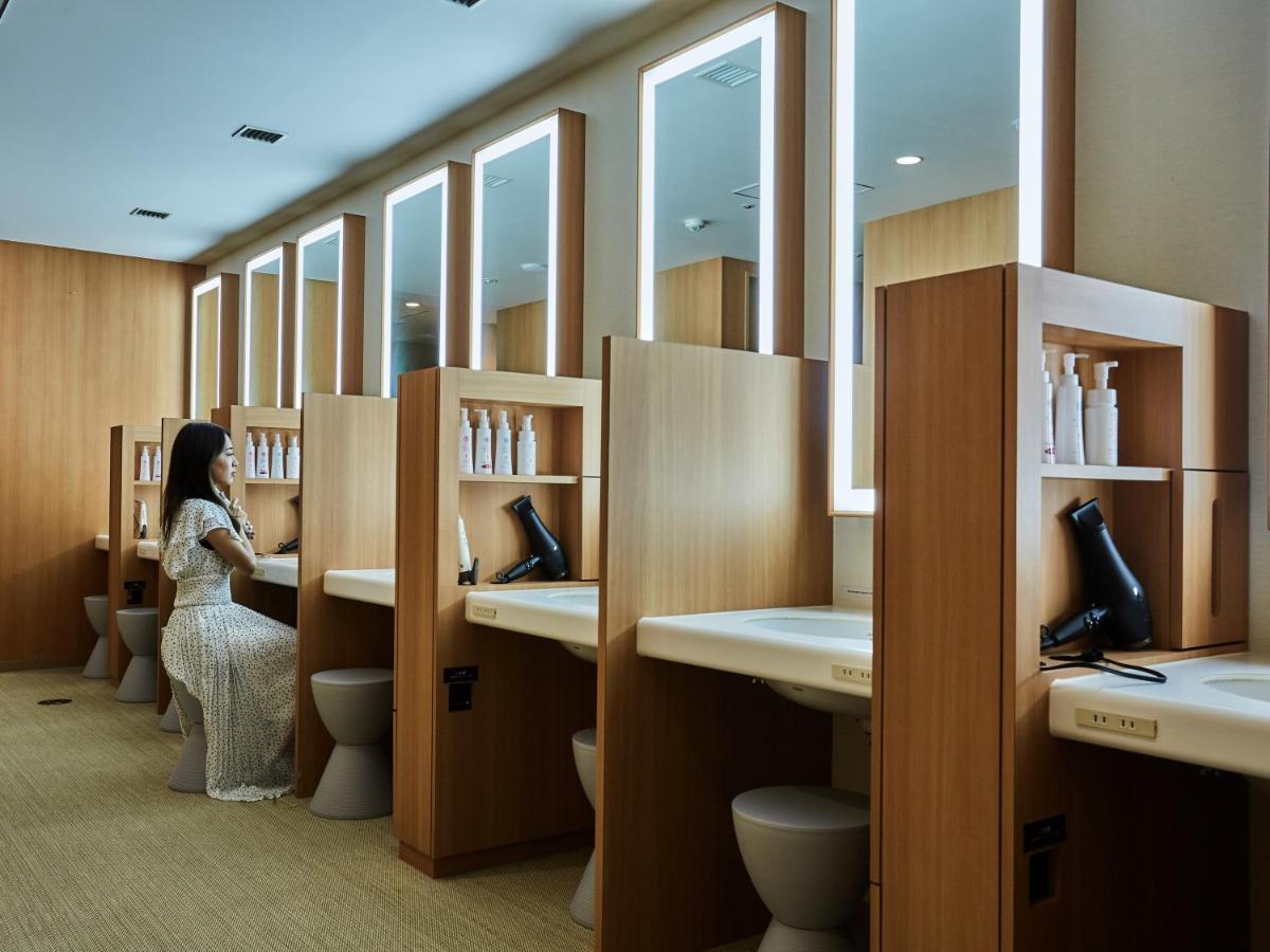 First Cabin Nishi Umeda Οσάκα Εξωτερικό φωτογραφία